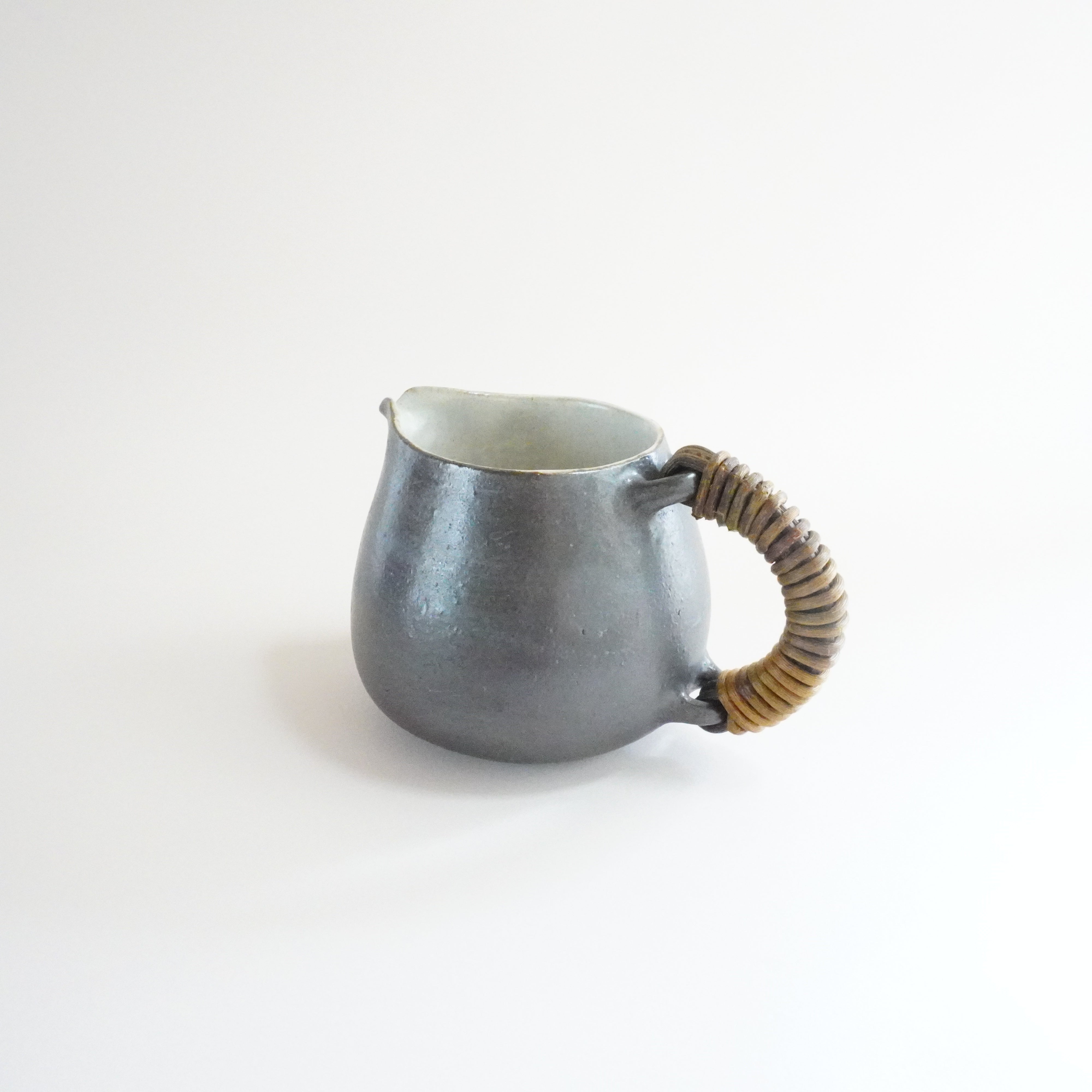 Vine-Handle Coffee Pot – gallery soyo