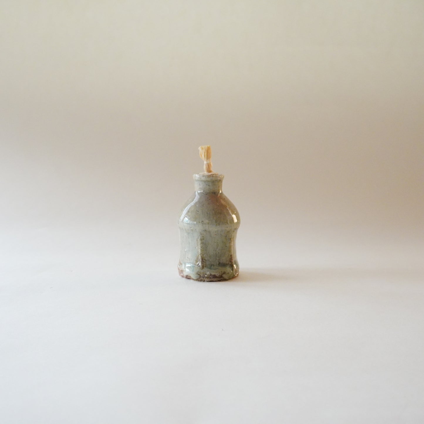 唐津灰被振り出し