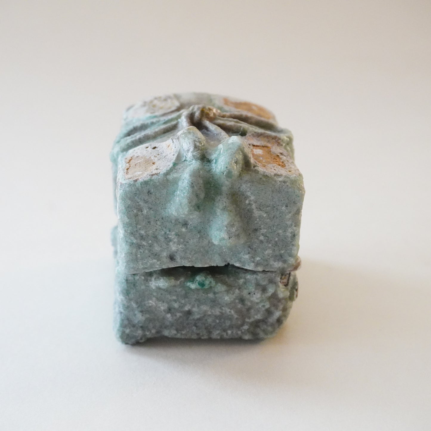 唐津灰被玉手箱香合