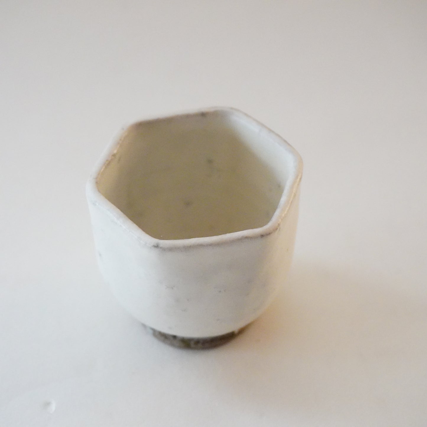 唐津粉引 茶杯(亀甲)