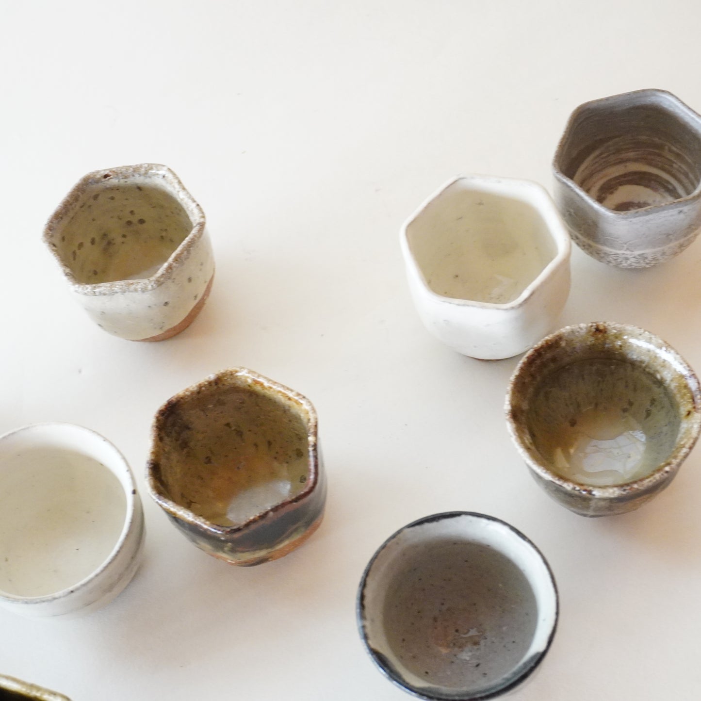 唐津粉引 茶杯(亀甲)