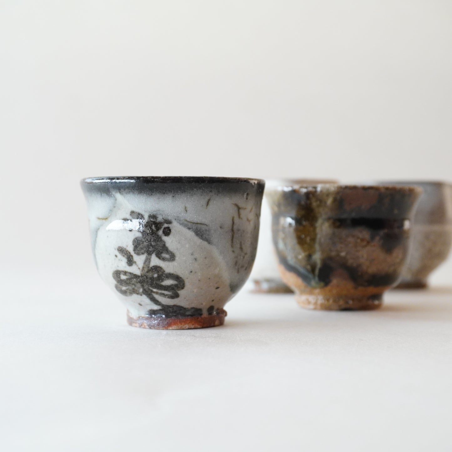 唐津絵蛇蝎 茶杯