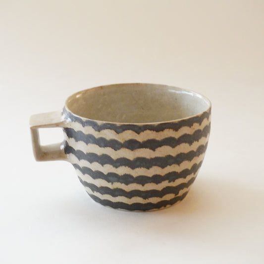 絵付きマグカップ・大（なみなみ/ order ）